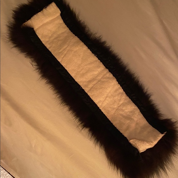 Brown/Black Fur Collar And Cuffs - Picture 4 of 6